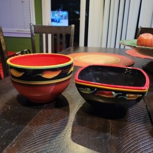 2 salsa bowls